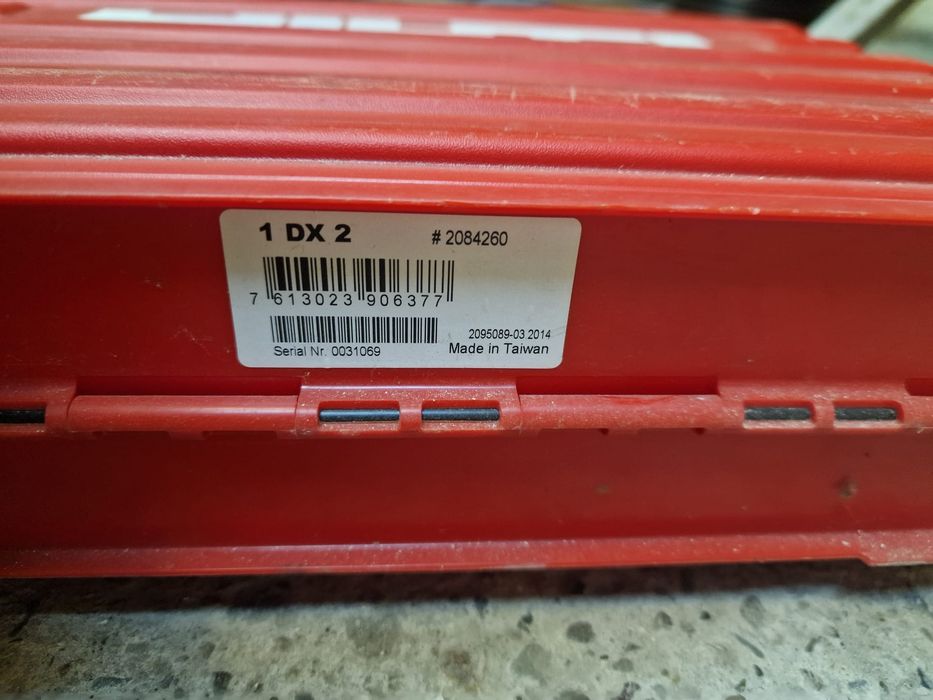 Pistol cuie beton Hilti