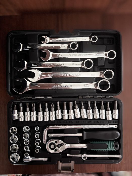 Продам набор ключей 42 предметов!