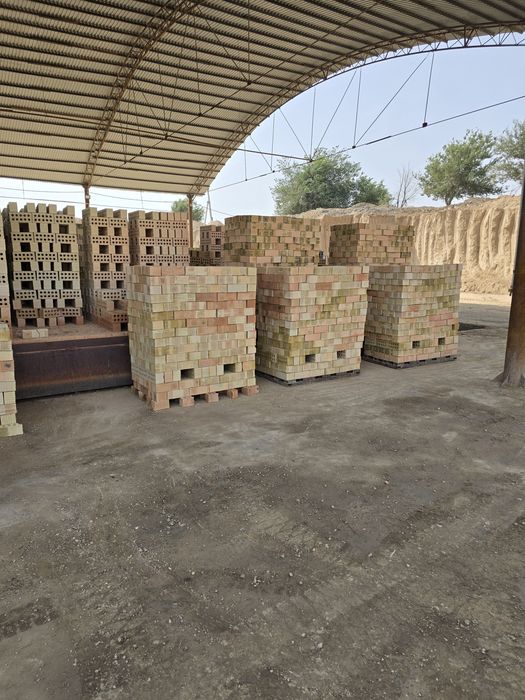 Гишт Завод. Пишган гишт.