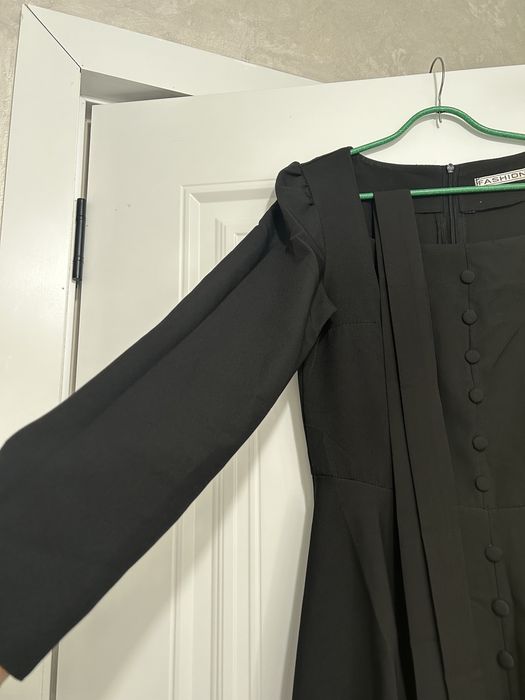 Продается Женская одежда (2 разные)