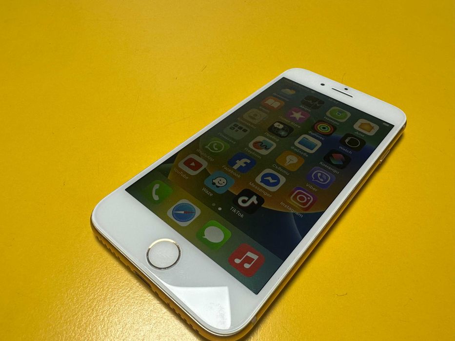 Apple iPhone 8 64G Gold