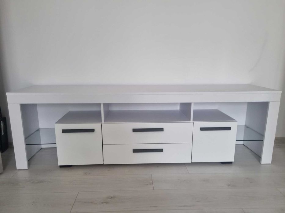 Comoda cumparata in februarie