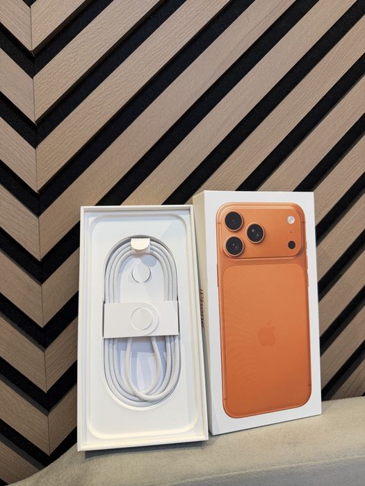 iPhone 17 Pro Max 256 GB Cosmic Orange
