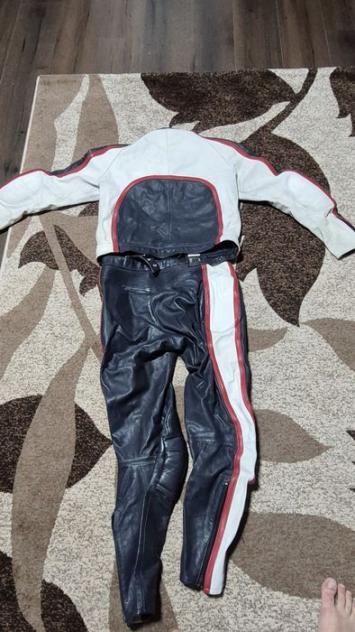 Costum moto mărimea 50