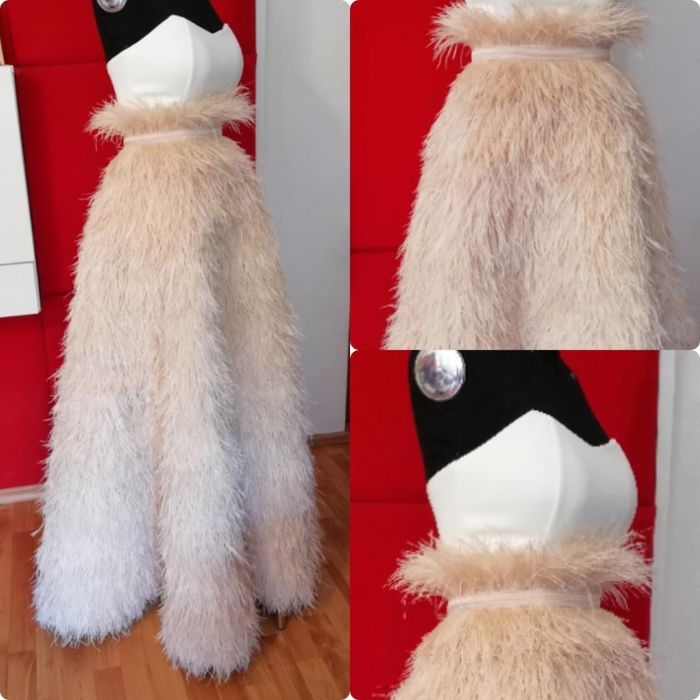 Rochie ocazie pene de strut / nuntă / ocazie / rochie mireasa