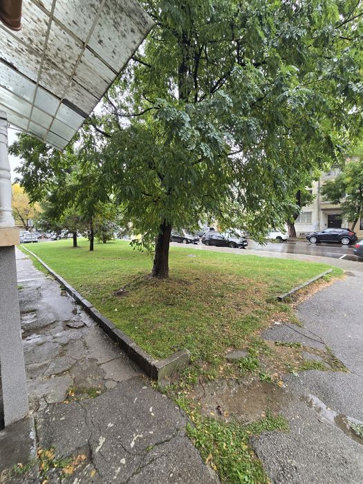 Продава 3-стаен кв. Изток, гр. Перник