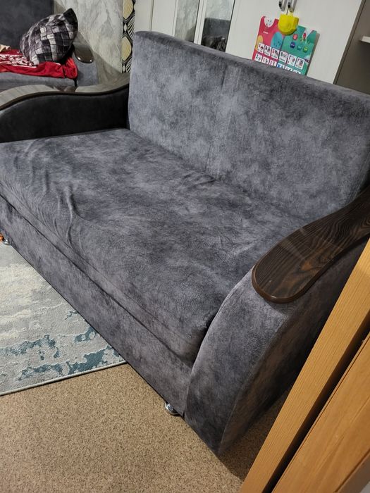 Продается малый диван