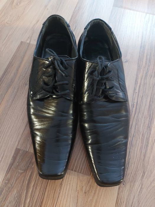 Мъжки обувки        .