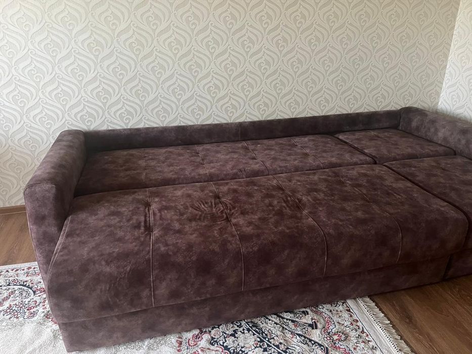 Стильный раскладной диван