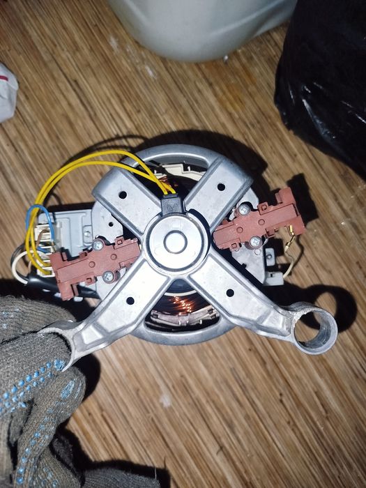 Моторы от холодильника