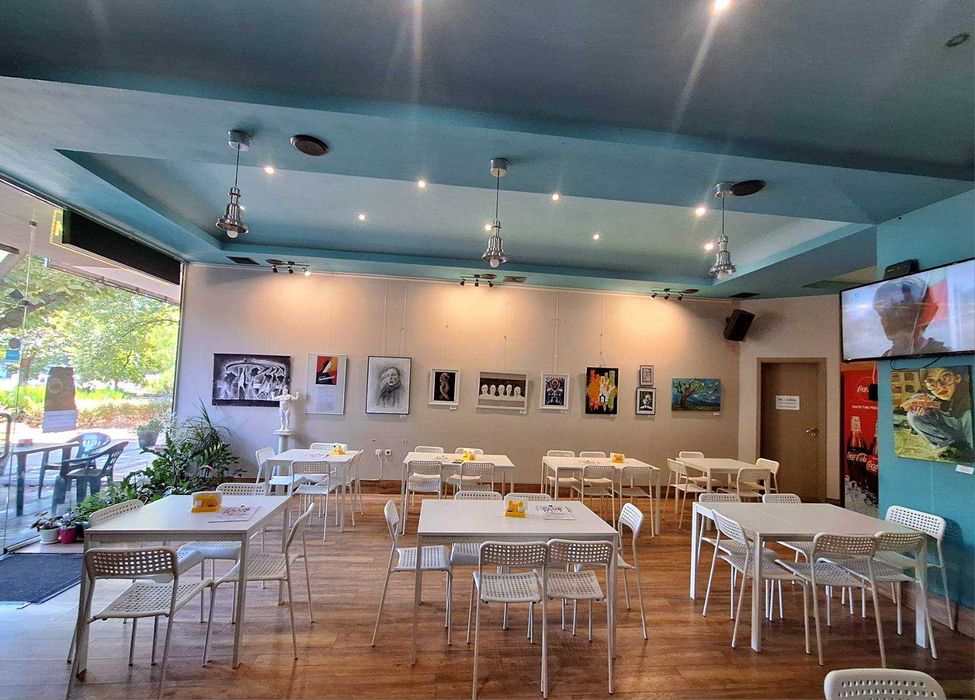 Трапезни маси в отлично състояние!