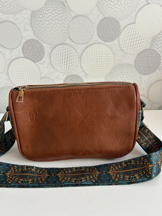 Ерекше стильде Сумка 2000 тг сатылады.