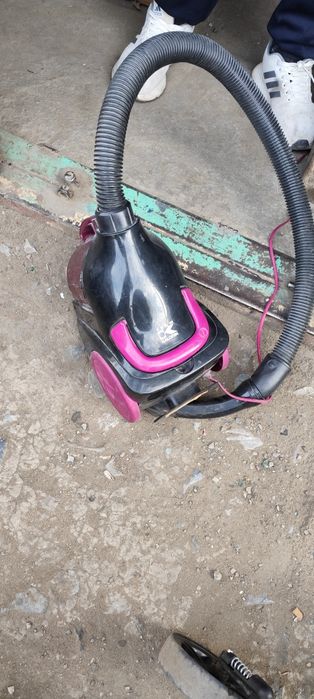 Продам пылесос только ручки нет