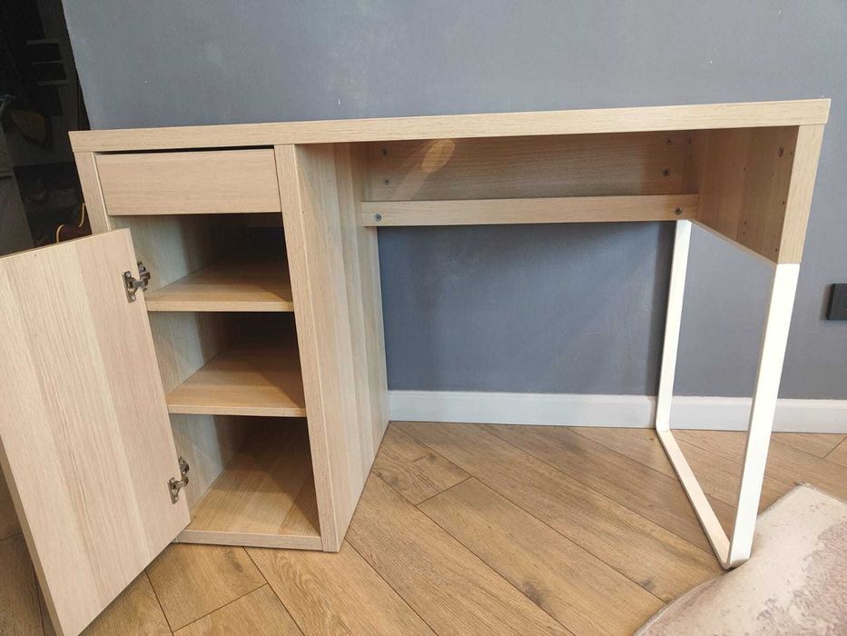 Стол письменный Ikea