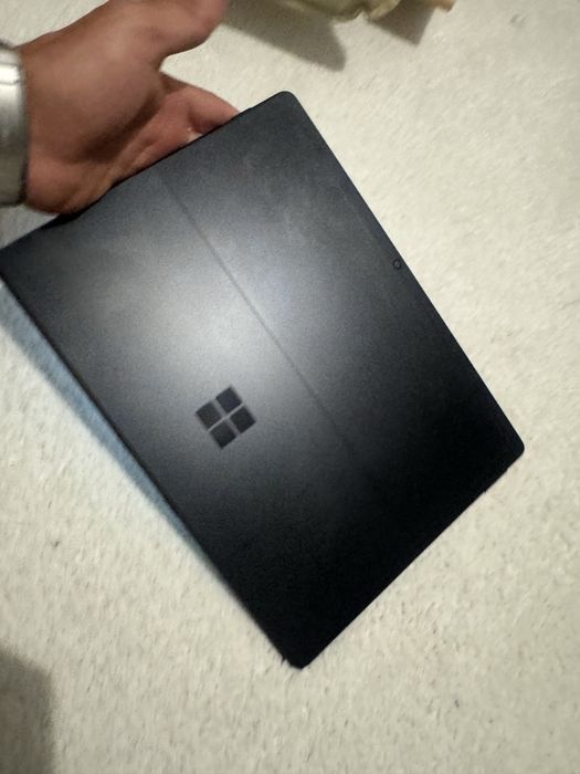 Tableta Microsoft surface Pro X