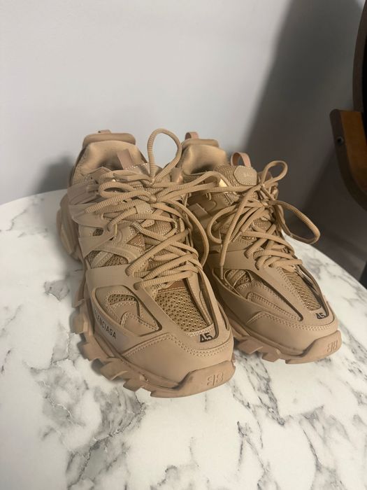 Balenciaga Track Bej