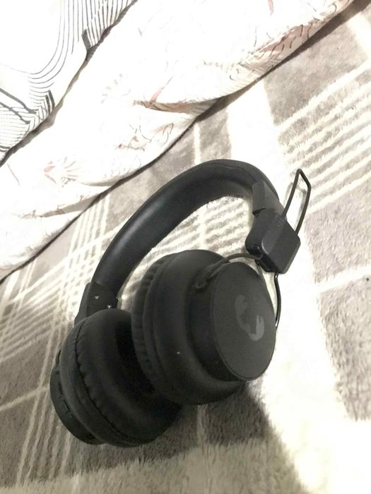 Продавам слушалки