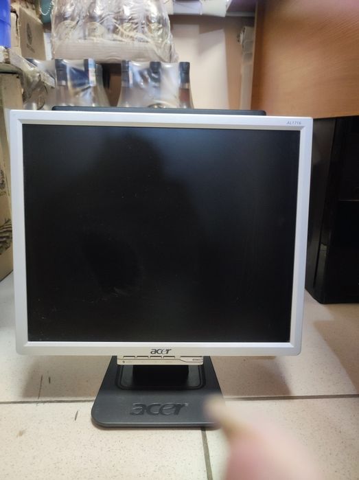 Продам мониторы на запчасти по 500