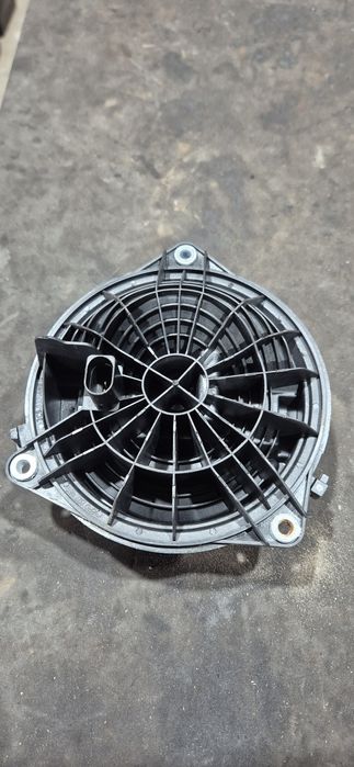 Дръжка заден капак Golf VI