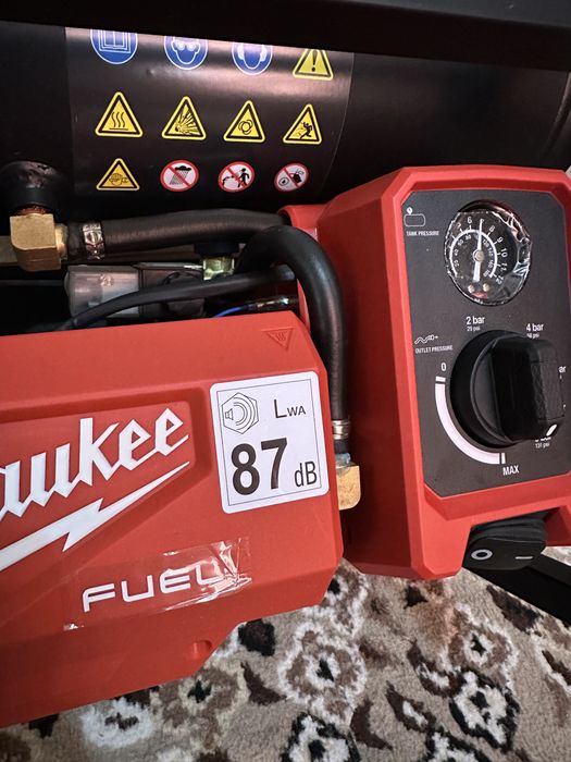 Milwaukee M18 FAC FUEL + АКБ 12.0Ah FORGE