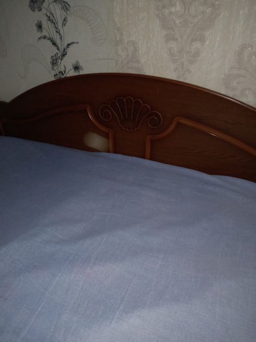 Продам двуспальн кровать