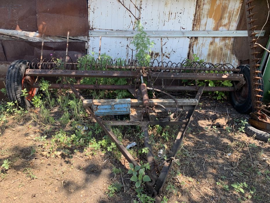 Трактор  МТЗ 82.