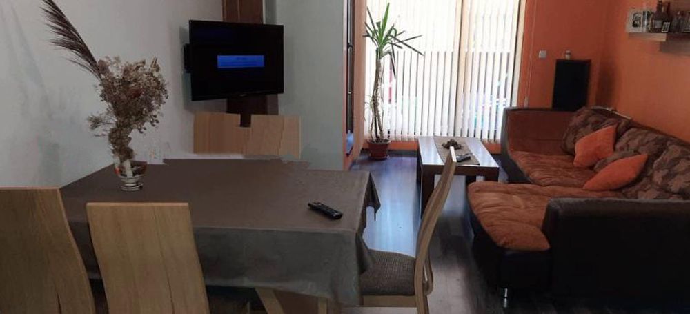 Дава се под наем Двустаен апартамент в София, Павлово - 78 кв.м за 613 € - Снимка #2