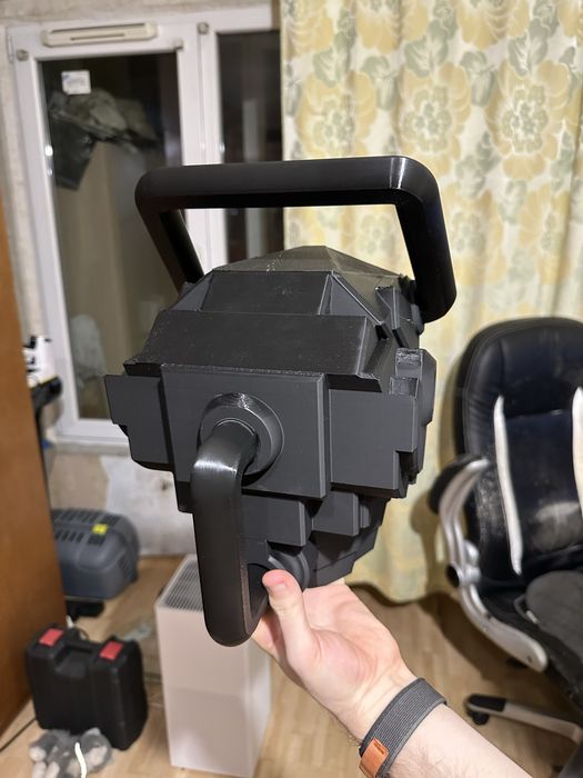 3d принт на каската на Човека Резачка от Chainsaw man