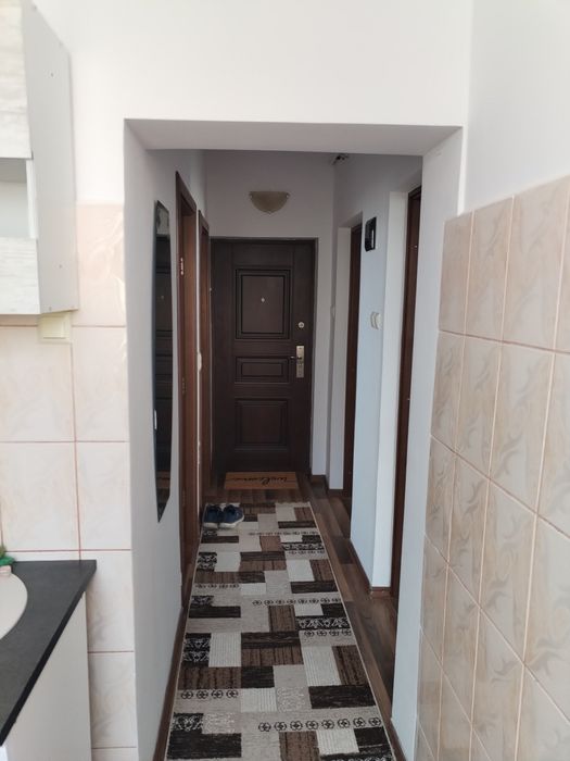 Închiriez apartament cu doua camere în  Comănești