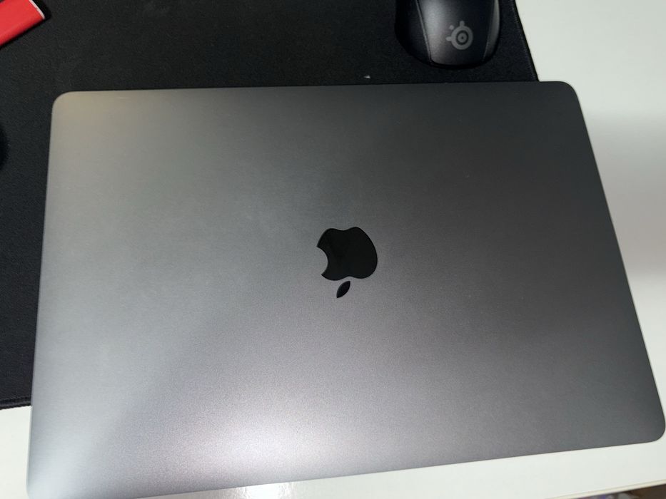 macbook pro 13-inch, 2017 four thunderbolt 3 port