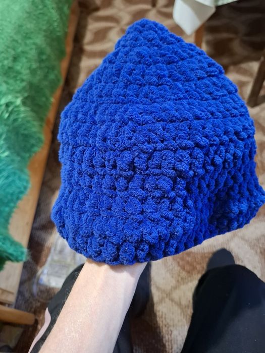 Зимни ленти и шапки с уши и без различни цветове