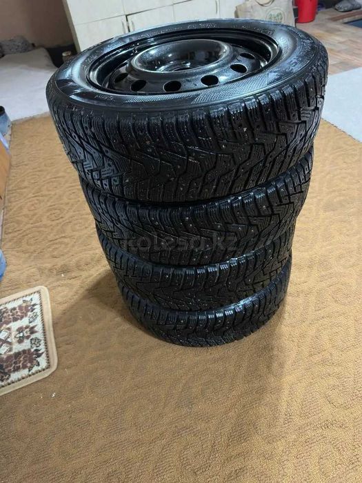 Зимние шины с дисками Hankook 185/65/15
