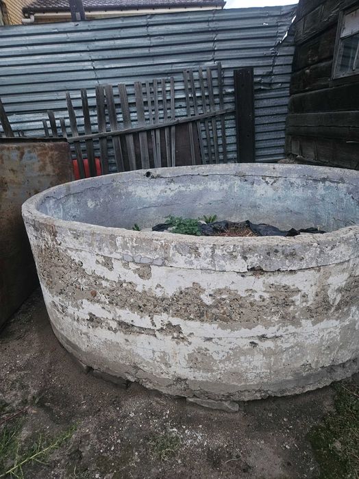 Отдам бесплатно бетонное  кольцо