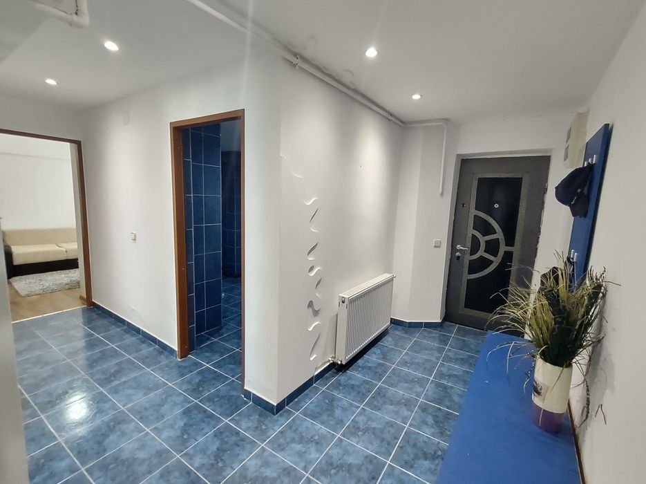 3 camere ultracentral, zona Primariei, centrala termica pe gaz