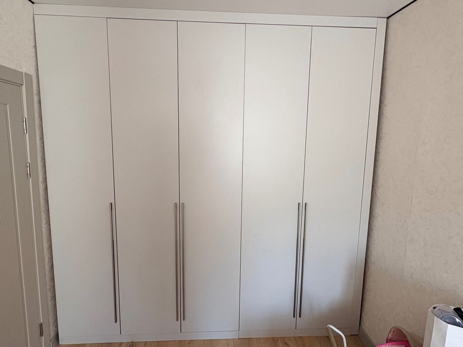 Продам мебель парту, шкаф