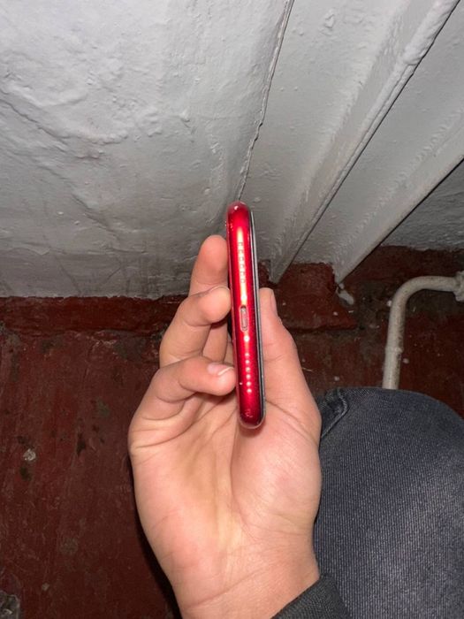 айфон Xr 64 гб.