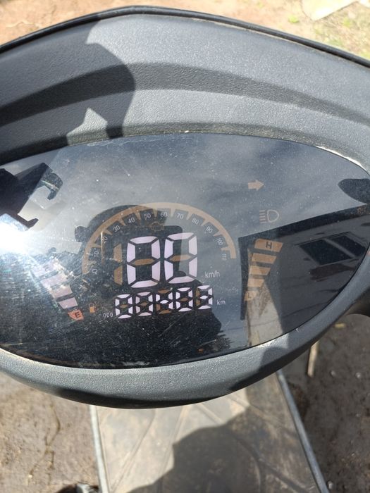 Продам скутер м8