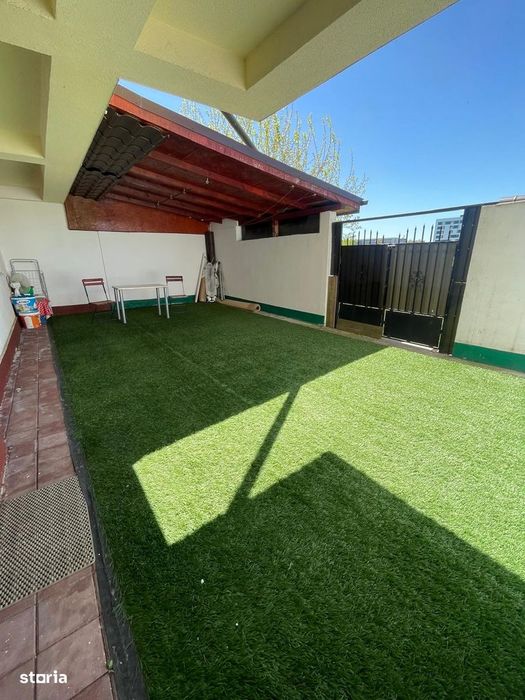 Apartament 3 camere cu curte proprie – gata de mutat!
