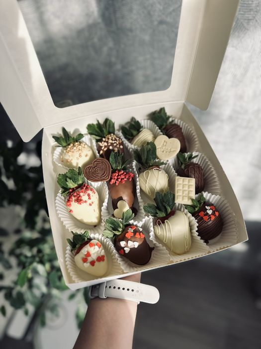 Клубника в шоколаде Конаев