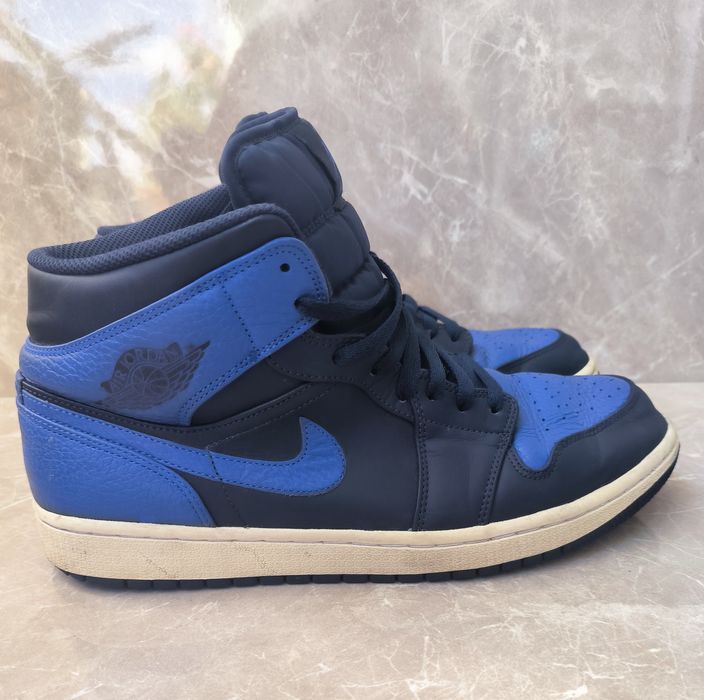Air Jordan 1 Retro Mid номер 45
