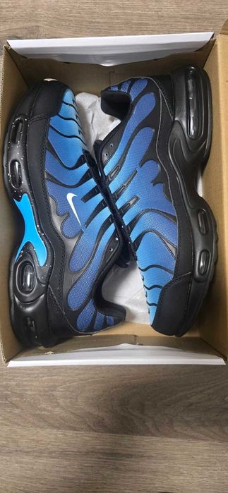 Маратонки чисто нови