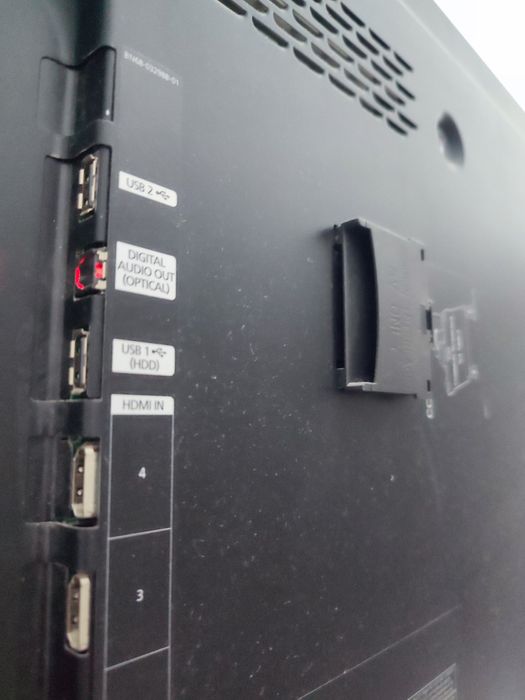 Телевизор Samsung LED 46" 116 см