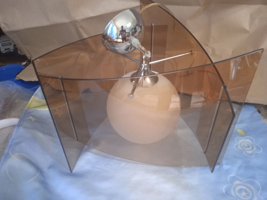 Продается люстра