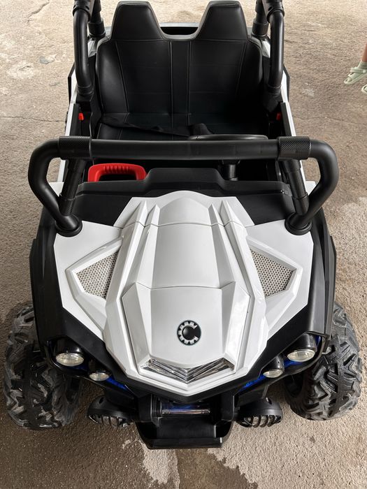 Продам детскую машинку