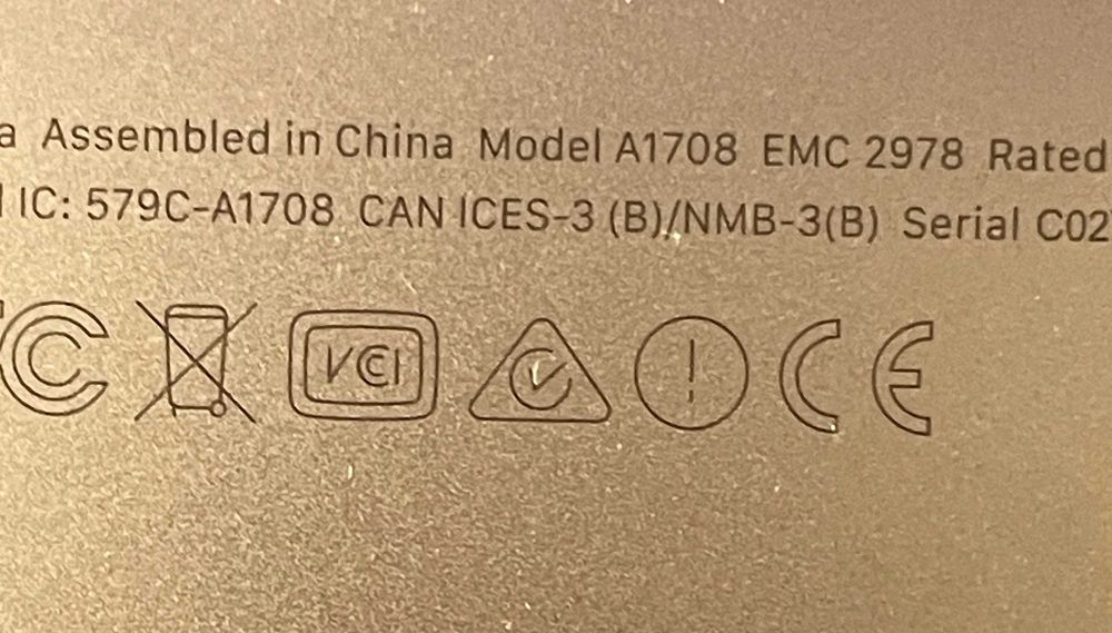 MacBook Pro 2017 A1708 + SSD 128 GB