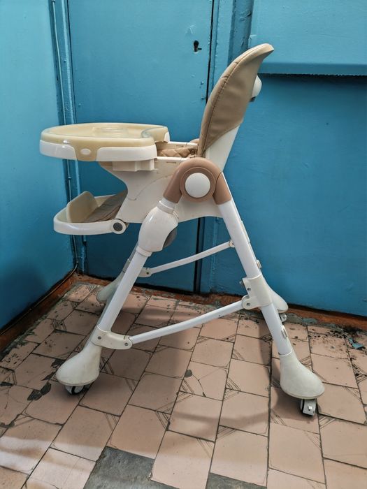 Продам детское кресло для кормления