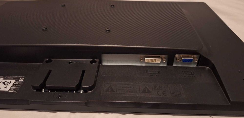 Monitor LED BenQ 24", Wide, Full HD, DVI, Negru Lucios, GL2460