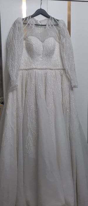 Свадебное платье 48го размера