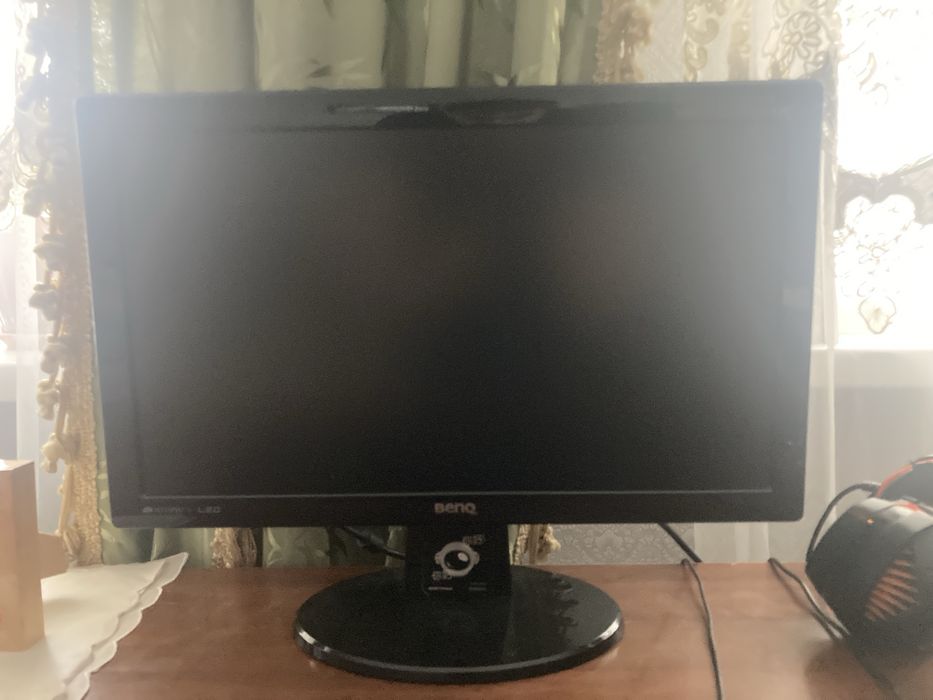 Монитор BENQ