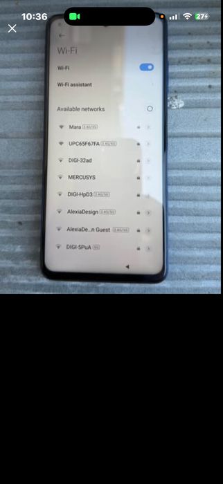 Poco X3 NFC model cu 6 GB Ram urme fine de uzura are cont ecran mare baterie de 5200 incarcare turbo fast 128 GB stocare un model reusit